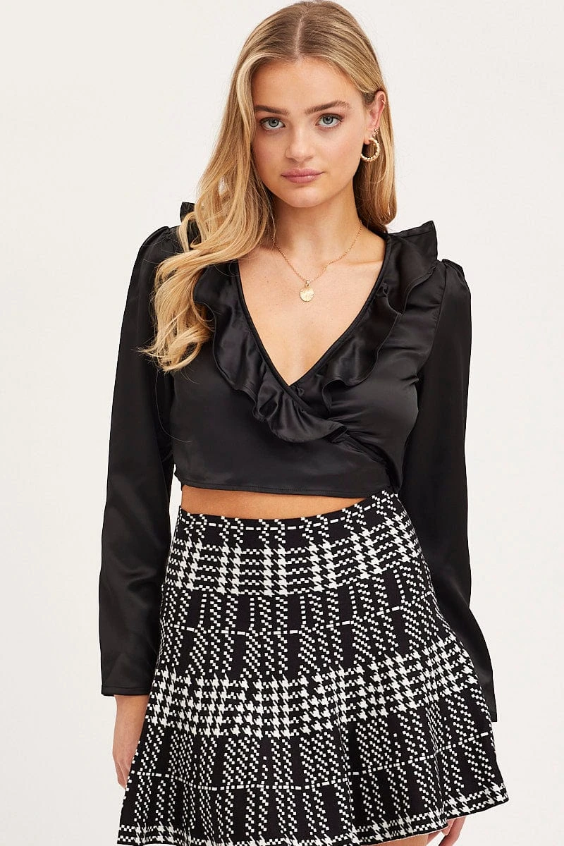 Black Crop Top Long Sleeve V-Neck 5 Black Crop Top Long Sleeve V-Neck - Image 3