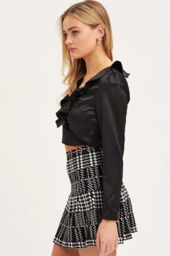 Black Crop Top Long Sleeve V-Neck 12 Black Crop Top Long Sleeve V-Neck -Midi Dresses Style crop top black crop top long sleeve v neck 32966976962753